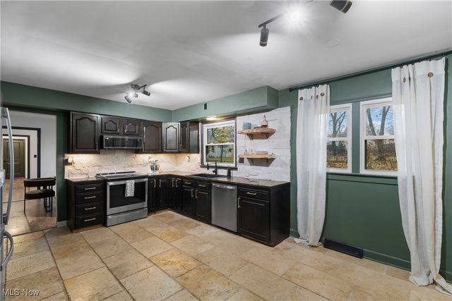 1857 Gorge Park Boulevard, Stow, OH 44224