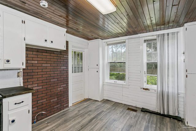 1804 Grundy St, Pensacola, FL 32507