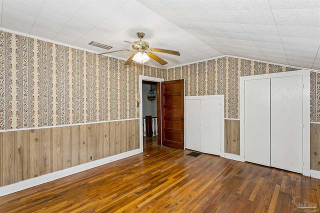 1804 Grundy St, Pensacola, FL 32507