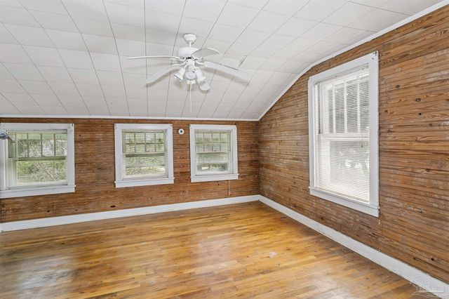 1804 Grundy St, Pensacola, FL 32507