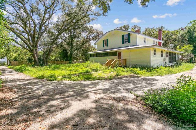 1804 Grundy St, Pensacola, FL 32507