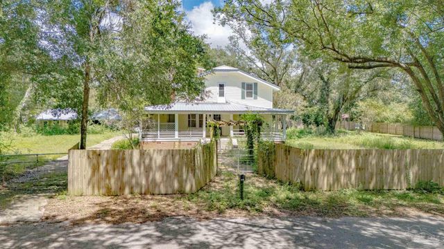 1804 Grundy St, Pensacola, FL 32507