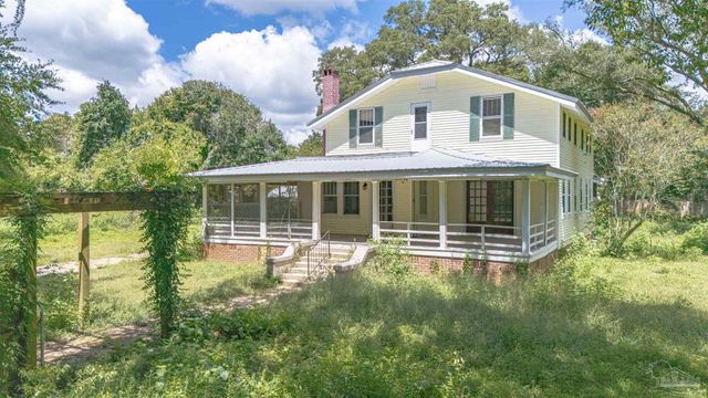 1804 Grundy St, Pensacola, FL 32507