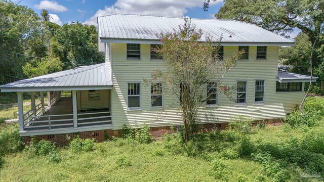 1804 Grundy St, Pensacola, FL 32507