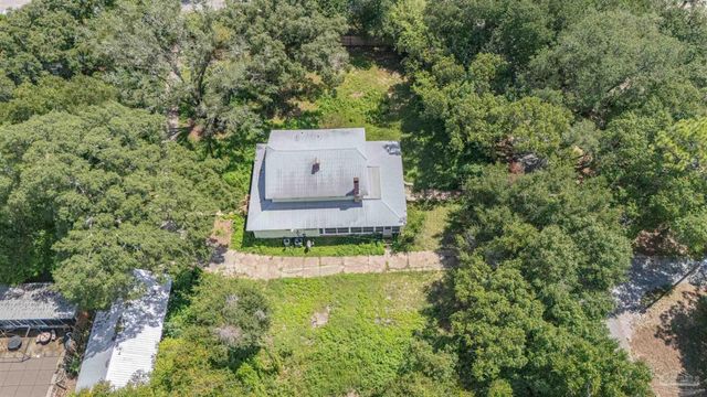 1804 Grundy St, Pensacola, FL 32507