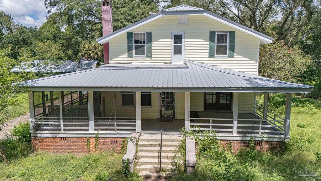 1804 Grundy St, Pensacola, FL 32507