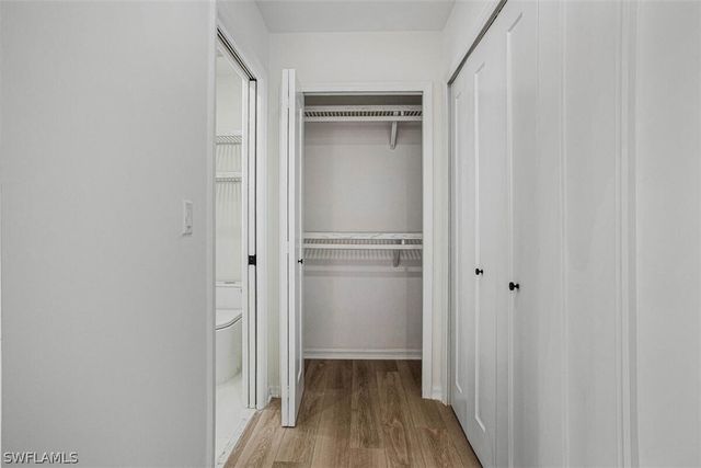 821 Gulf Pavilion DR 206, Naples, FL 34108