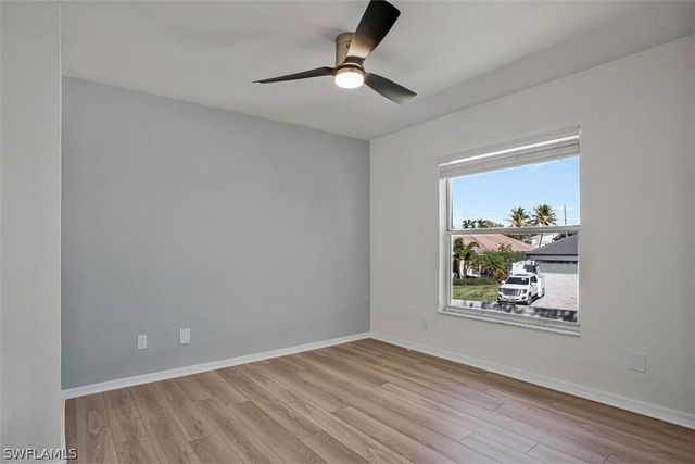 821 Gulf Pavilion DR 206, Naples, FL 34108