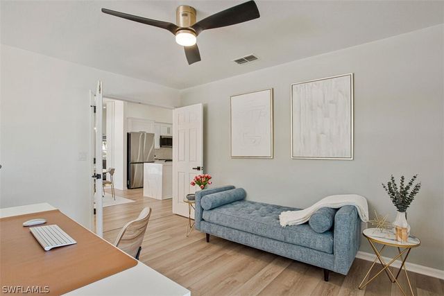 821 Gulf Pavilion DR 206, Naples, FL 34108