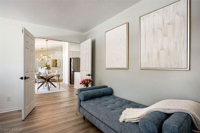 821 Gulf Pavilion DR 206, Naples, FL 34108