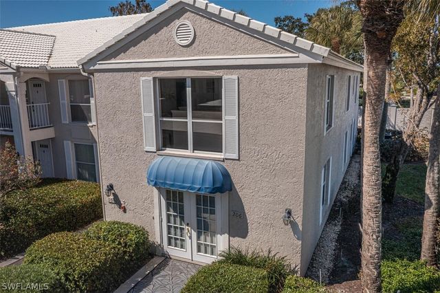 821 Gulf Pavilion DR 206, Naples, FL 34108