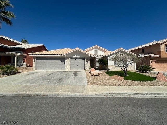 9886 Masked Duck Avenue, Las Vegas, NV 89117