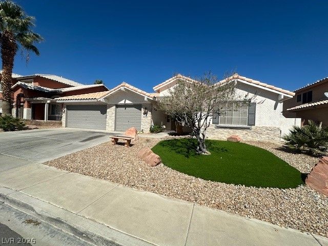 9886 Masked Duck Avenue, Las Vegas, NV 89117