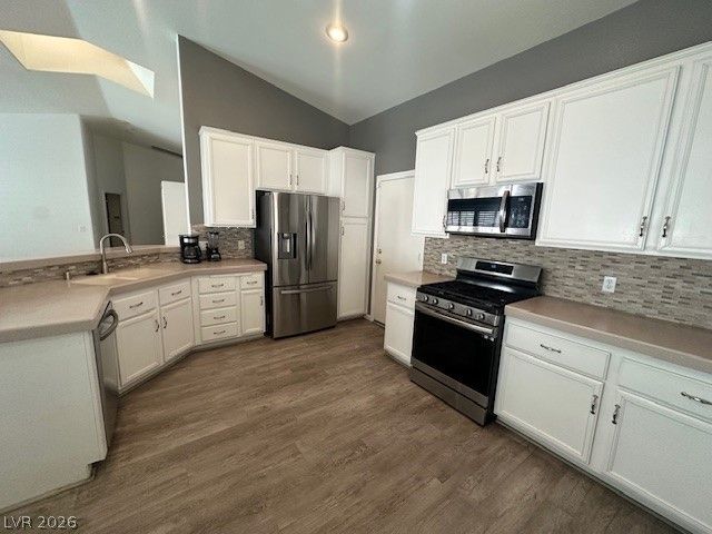 9886 Masked Duck Avenue, Las Vegas, NV 89117