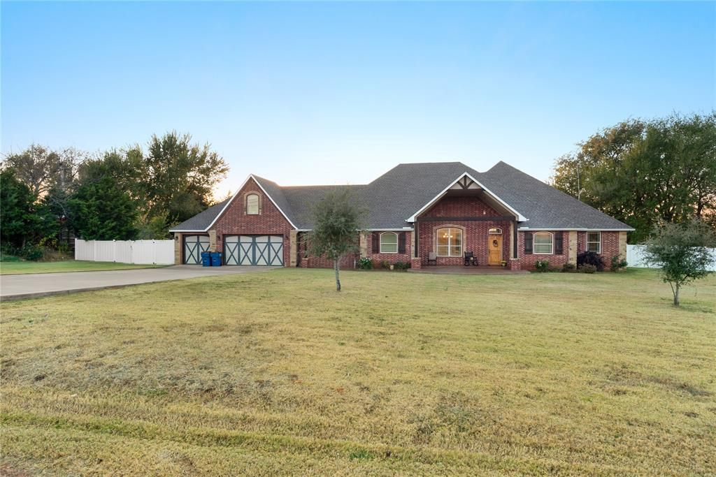 1551 N Morgan Road, Mustang, OK 73064