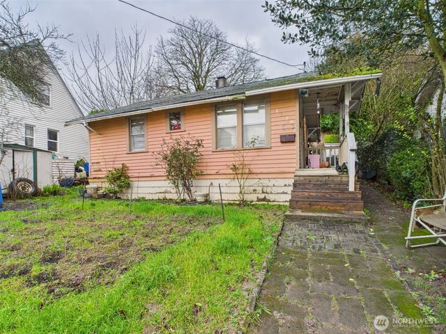 2820 29th Avenue S, Seattle, WA 98114