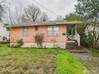 2820 29th Avenue S, Seattle, WA 98114