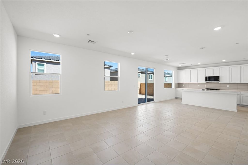 10764 Birch Meadows Avenue, Las Vegas, NV 89166 — photo 3