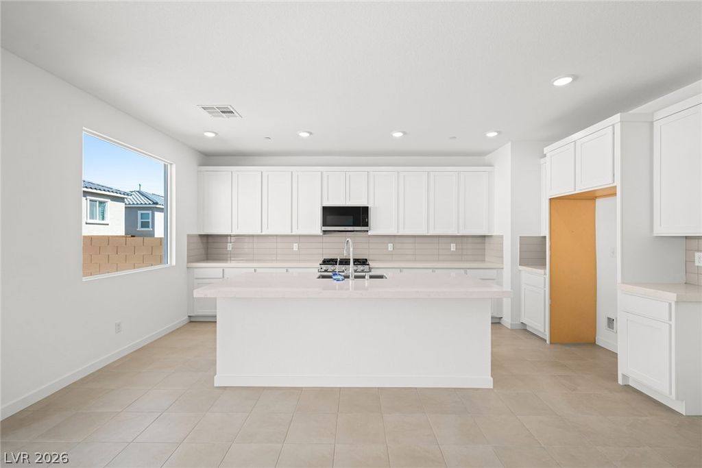 10764 Birch Meadows Avenue, Las Vegas, NV 89166 — photo 4