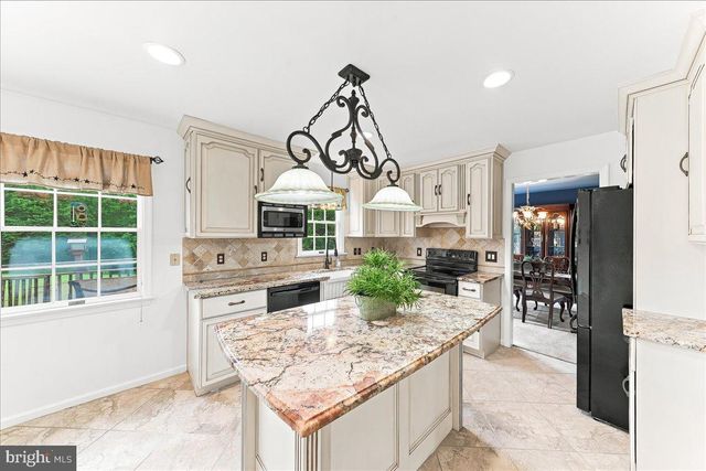 207 VETERANS DR, Nottingham, PA 19362