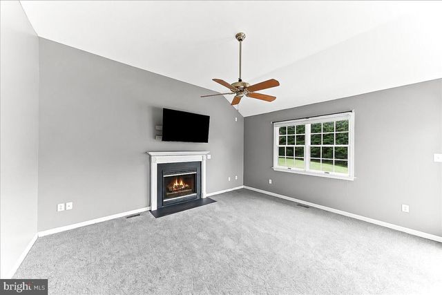 207 VETERANS DR, Nottingham, PA 19362