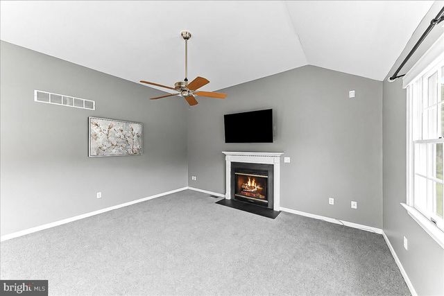 207 VETERANS DR, Nottingham, PA 19362