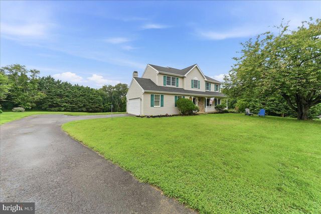 207 VETERANS DR, Nottingham, PA 19362