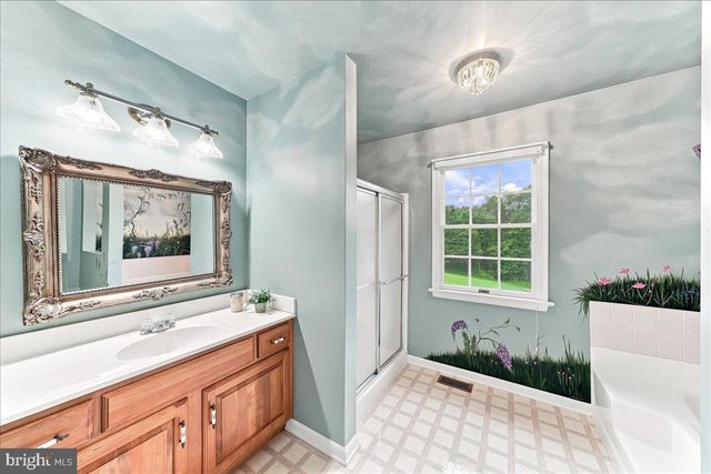 207 VETERANS DR, Nottingham, PA 19362