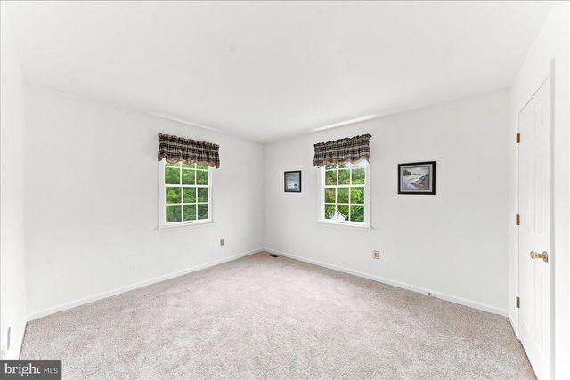 207 VETERANS DR, Nottingham, PA 19362