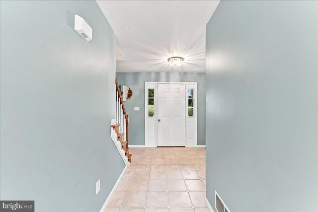 207 VETERANS DR, Nottingham, PA 19362