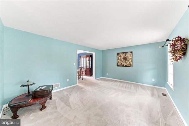 207 VETERANS DR, Nottingham, PA 19362
