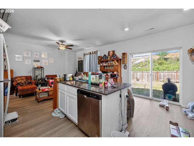 3428 Ne 120TH Cir, Vancouver, WA 98686