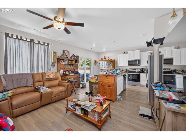 3428 Ne 120TH Cir, Vancouver, WA 98686