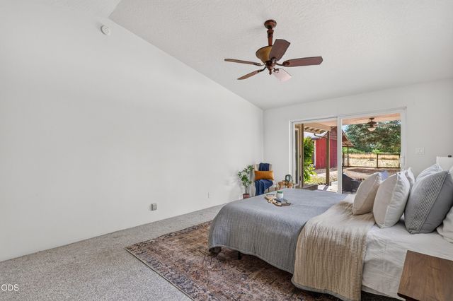 1740 Southgate Way, Grants Pass, OR 97527