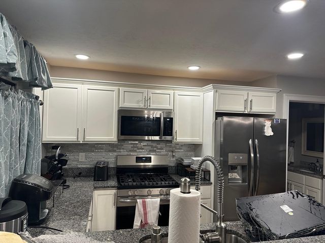 21 Burncoat Heights 0, Worcester, MA 01606