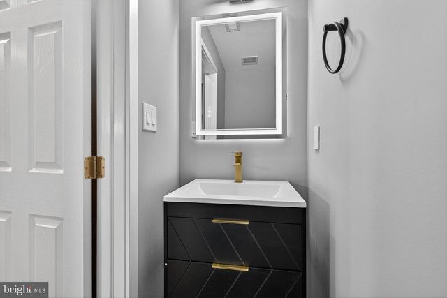 2927 ELLICOTT DR, Baltimore, MD 21216