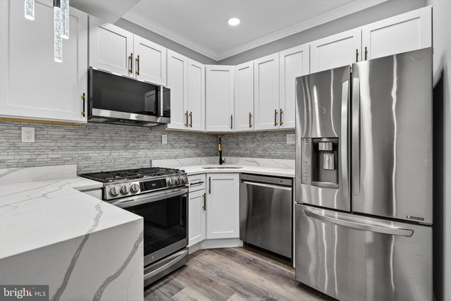 2927 ELLICOTT DR, Baltimore, MD 21216