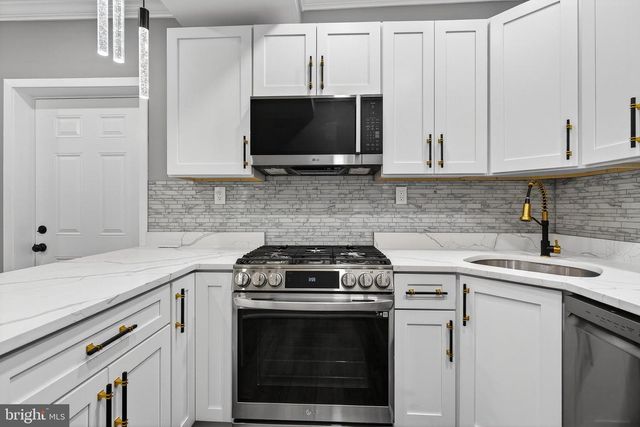 2927 ELLICOTT DR, Baltimore, MD 21216