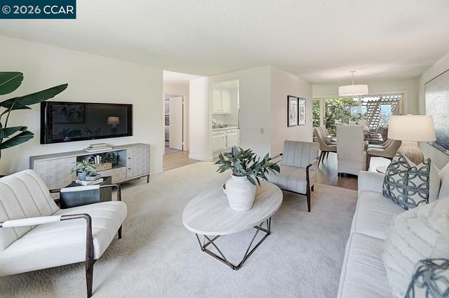 1300 Skycrest Dr 2, Walnut Creek, CA 94595