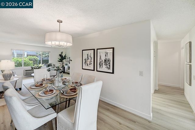 1300 Skycrest Dr 2, Walnut Creek, CA 94595