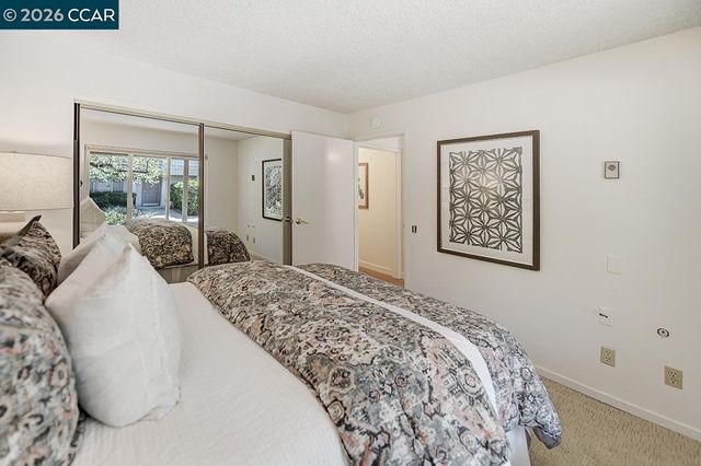 1300 Skycrest Dr 2, Walnut Creek, CA 94595
