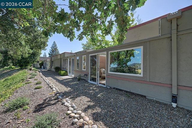 1300 Skycrest Dr 2, Walnut Creek, CA 94595