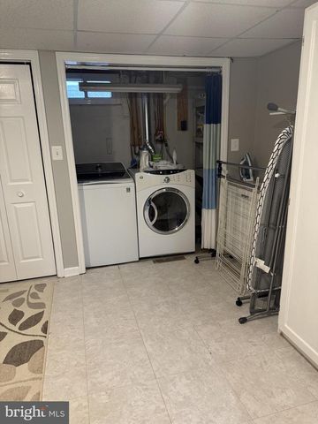 308 CLAGETT DR, Rockville, MD 20851