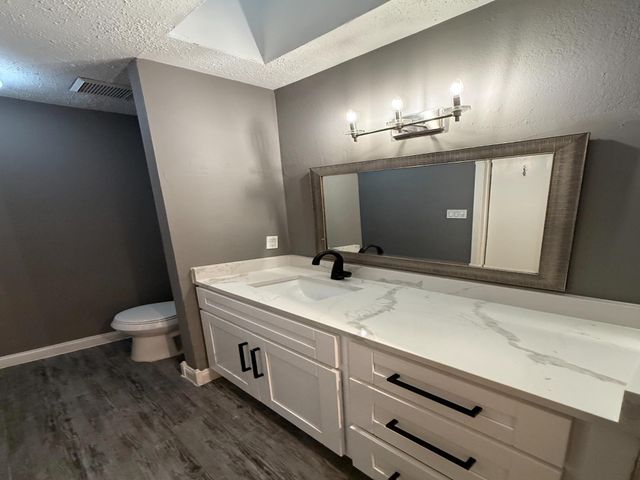 9400 Doliver Drive 34, Houston, TX 77063