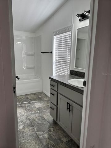 5525 W EVANS STREET, Coleman, FL 33521