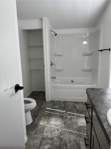 5525 W EVANS STREET, Coleman, FL 33521