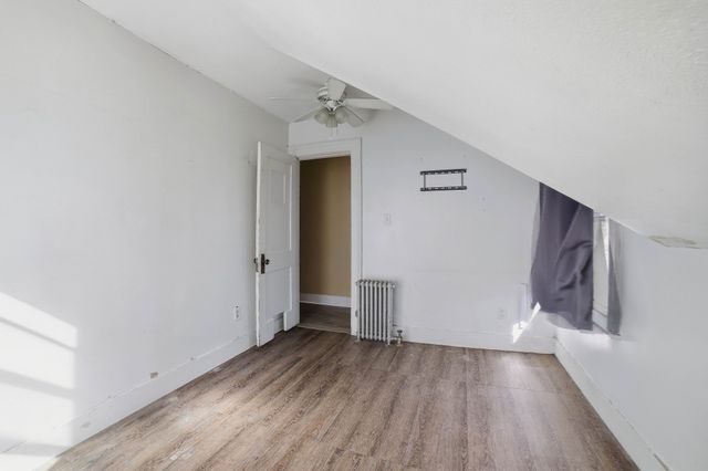 36 Putnam Ave, Lowell, MA 01851