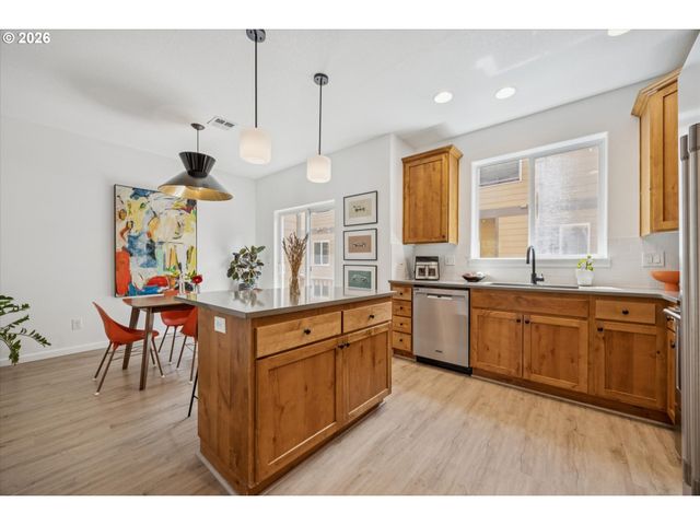 16220 Sw BASELINE Rd, Beaverton, OR 97006