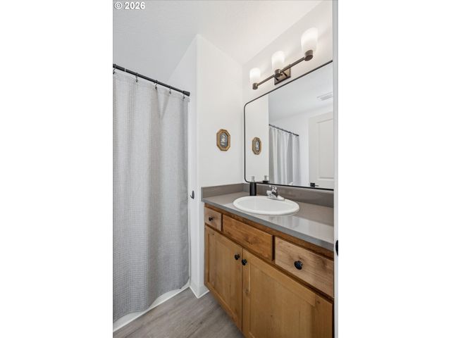 16220 Sw BASELINE Rd, Beaverton, OR 97006