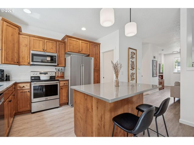 16220 Sw BASELINE Rd, Beaverton, OR 97006